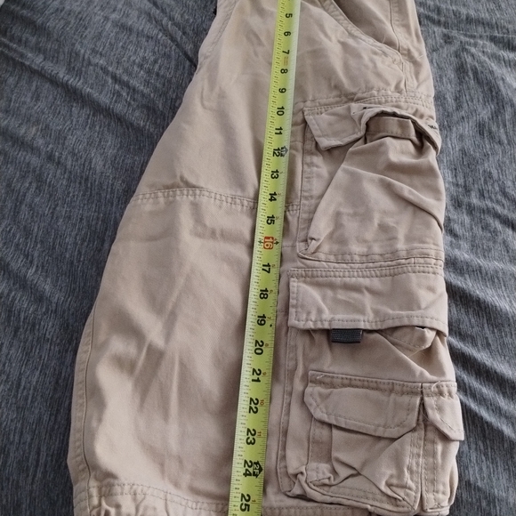 Cargo Shorts - Picture 9 of 9